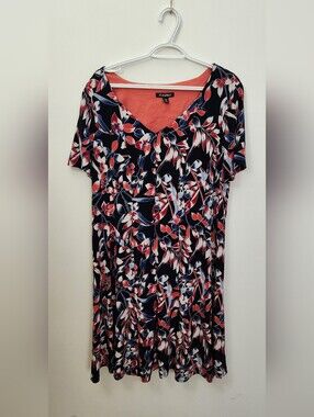 Roz & Ali Navy Floral V-Neck Dress